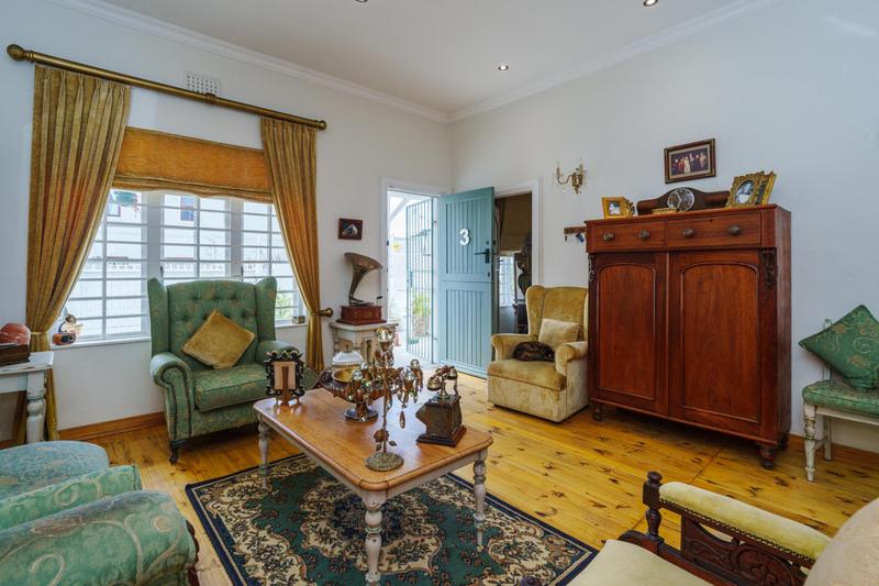 2 Bedroom Property for Sale in Harfield Village Western Cape